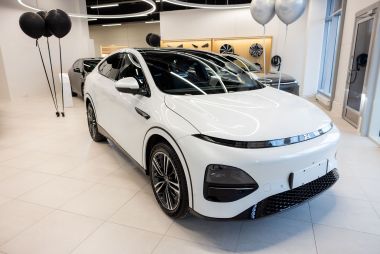 XPENG avasi myymälän Helsinkiin - Uudelta sähköautomerkiltä kaksi premium-mallia kattavalla